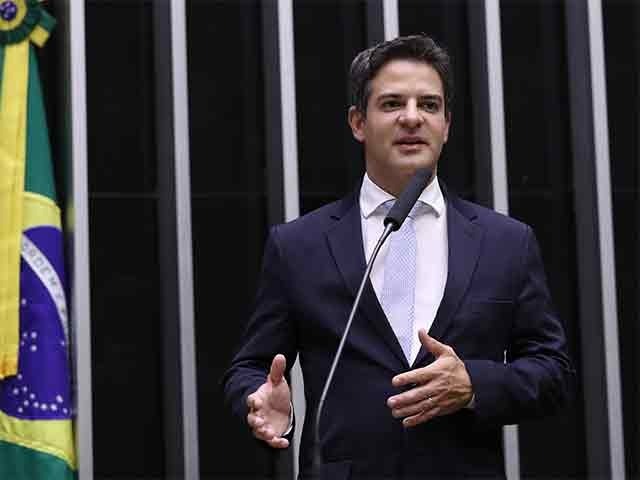 Ismael Alexandrino defende mudanças nas regras do Mais Médicos