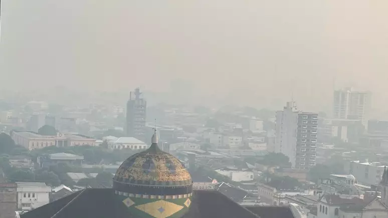 Queimadas cobrem Manaus em fumaça qualidade do ar é uma das piores do