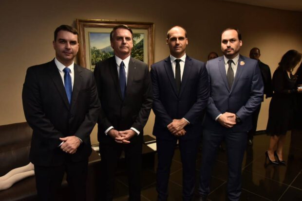 Jair-Bolsonaro-Eduardo-flavio-Carlos