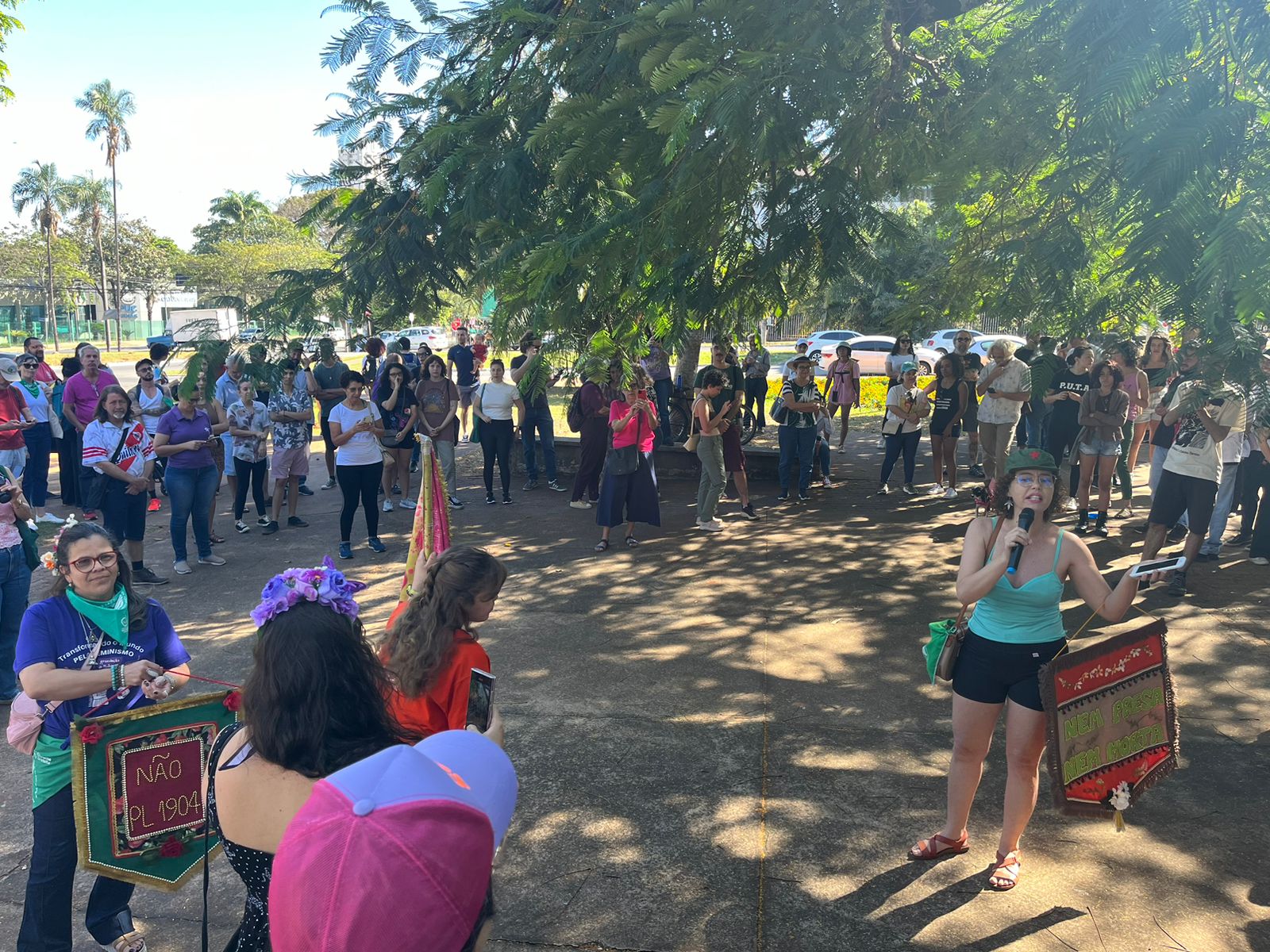 Contra a PL do Aborto, entidades se manifestam em Goiânia