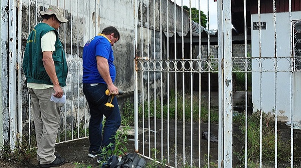 Geschlossene Immobilienmakler in Goiania anvisieren, um Dengue-Fieber zu bekämpfen